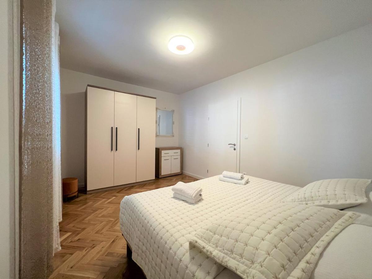 Apartment Makarska Bagian luar foto