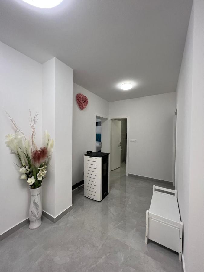 Apartment Makarska Bagian luar foto