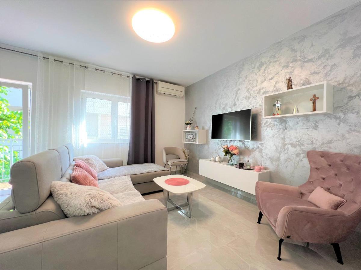 Apartment Makarska Bagian luar foto